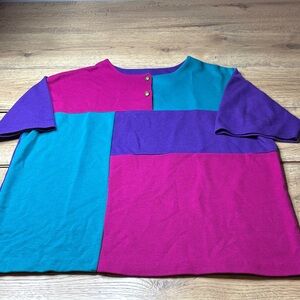 Women’s Vintage Company Collection Color Block S\S Sweater  with Button Detail L